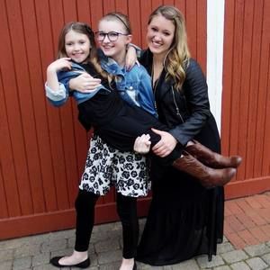 Meet your Posher, Becky